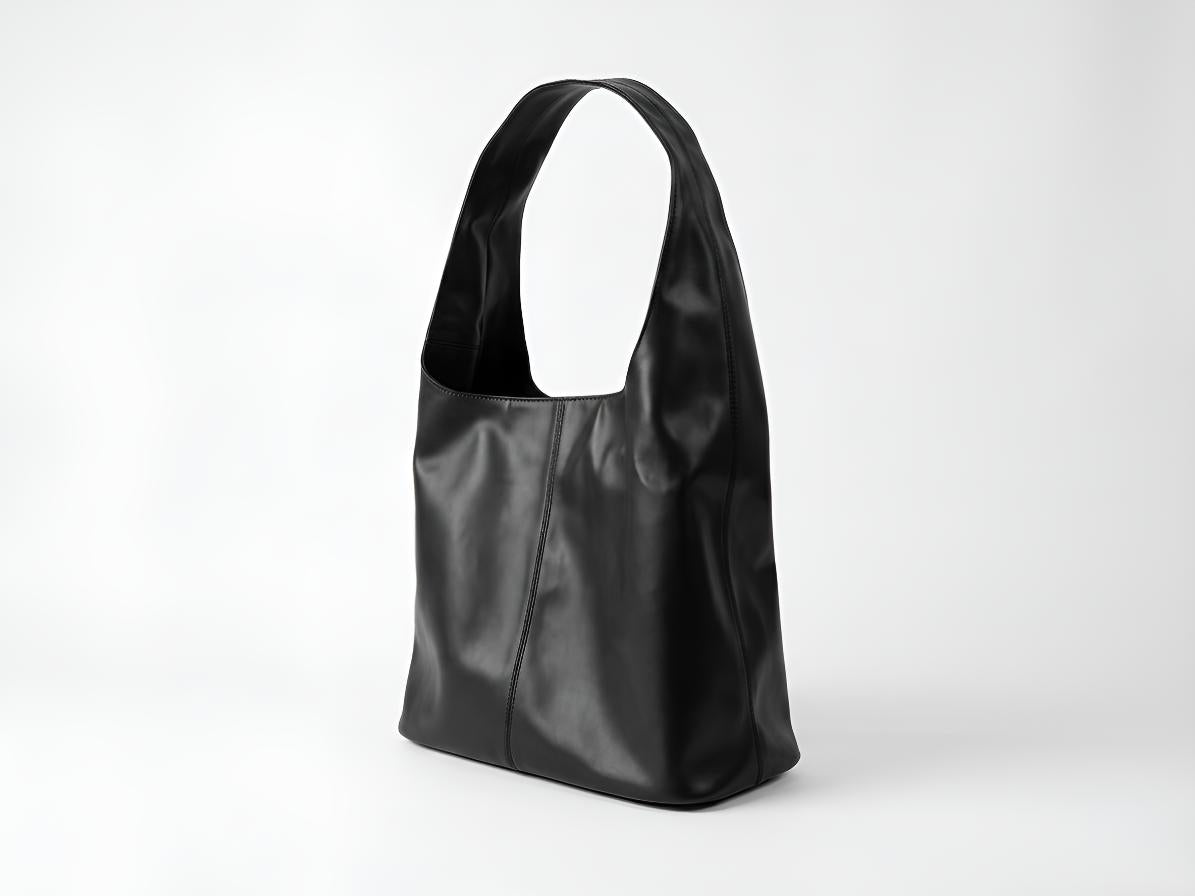BOLSO HOBO CON COSTURAS