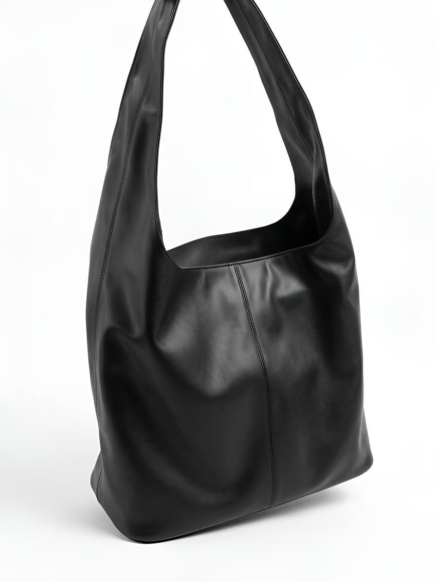 BOLSO HOBO CON COSTURAS